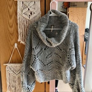 FINAL PRICE DROP❗️FP oversized knit sweater